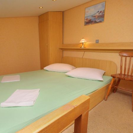 Apartments By The Sea Duce, Omis - 5973 المظهر الخارجي الصورة