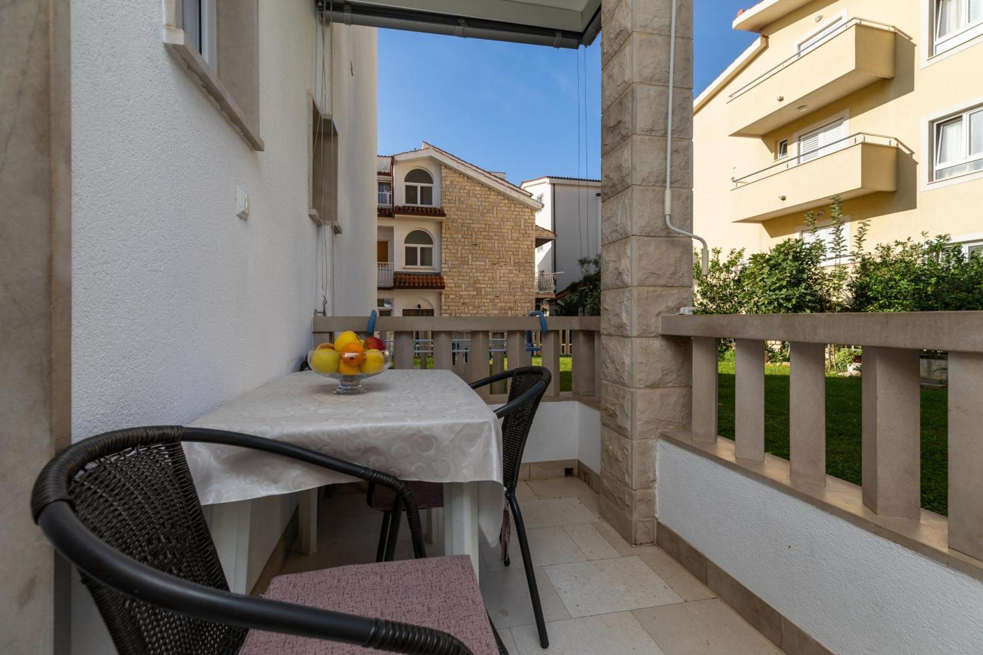 Apartments By The Sea Duce, Omis - 5973 المظهر الخارجي الصورة