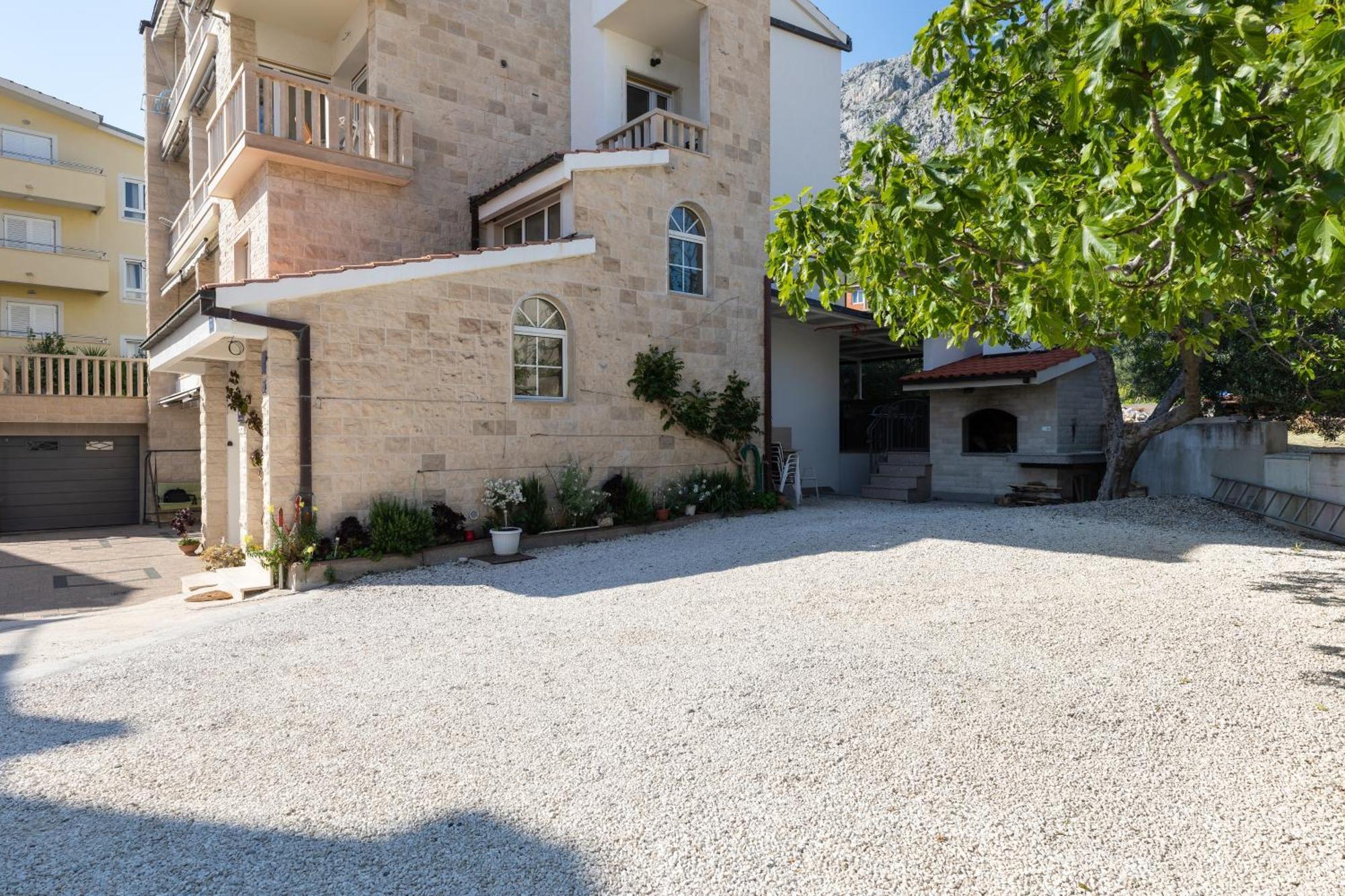 Apartments By The Sea Duce, Omis - 5973 المظهر الخارجي الصورة