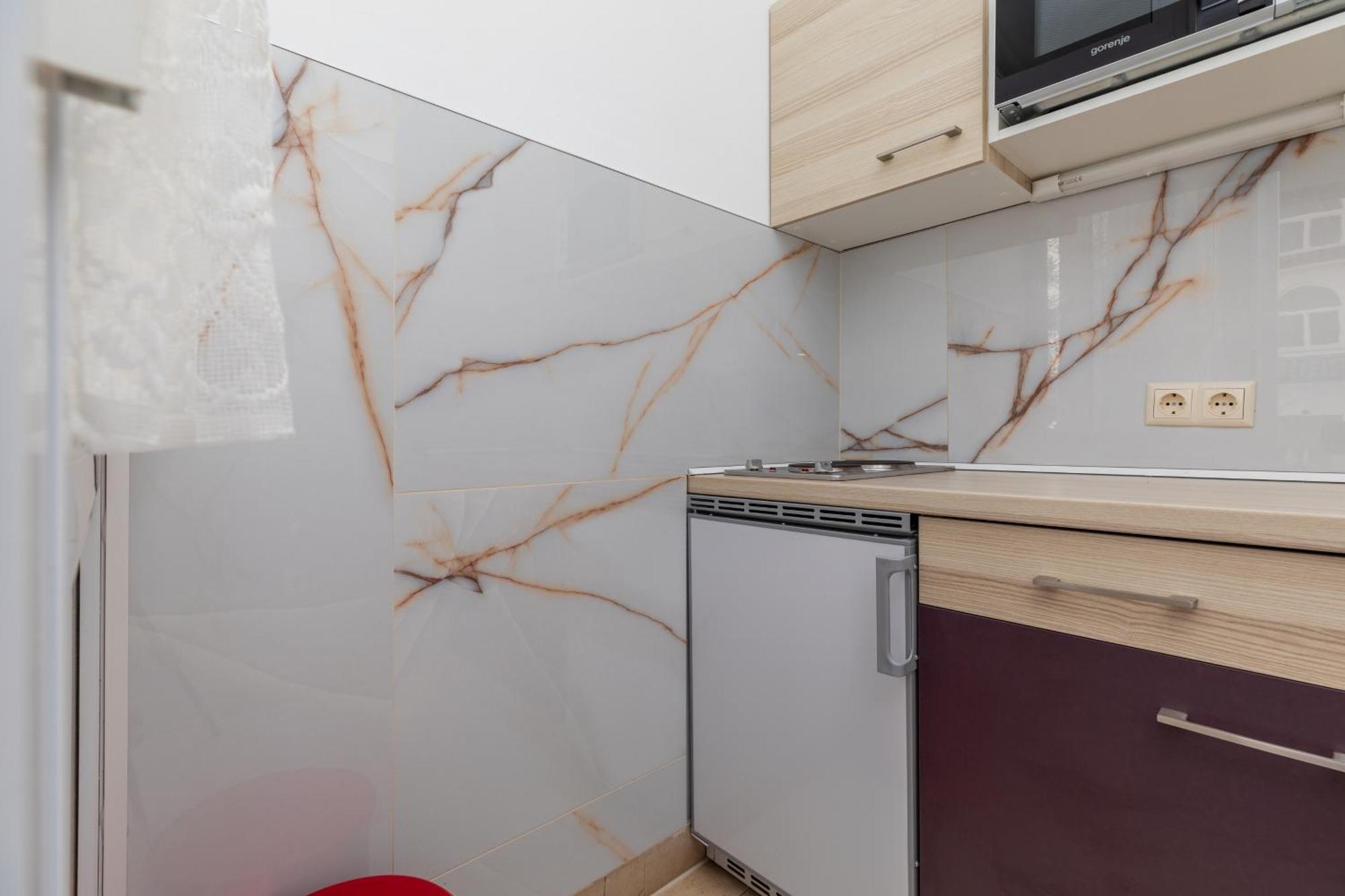 Apartments By The Sea Duce, Omis - 5973 الغرفة الصورة