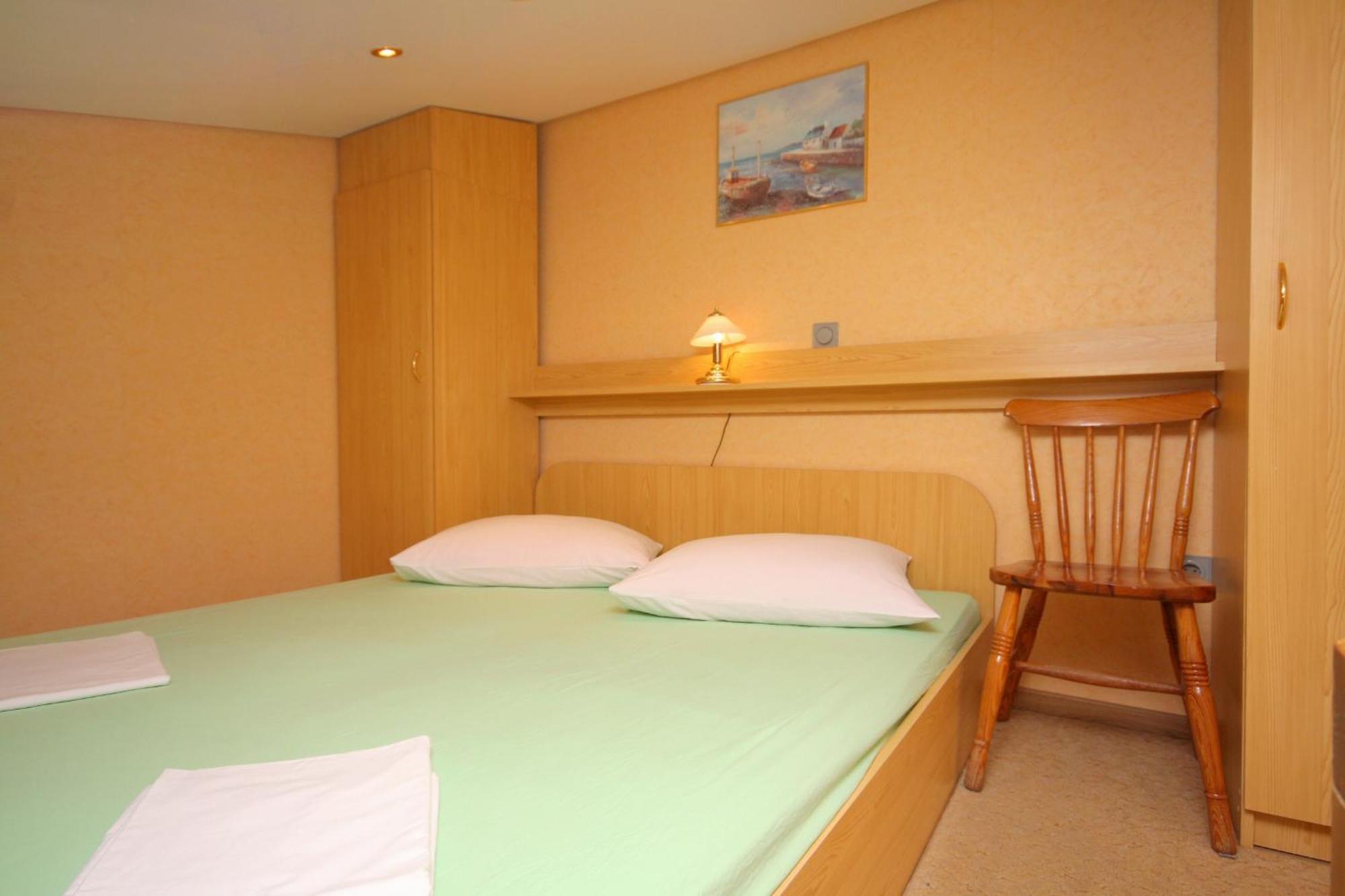 Apartments By The Sea Duce, Omis - 5973 الغرفة الصورة