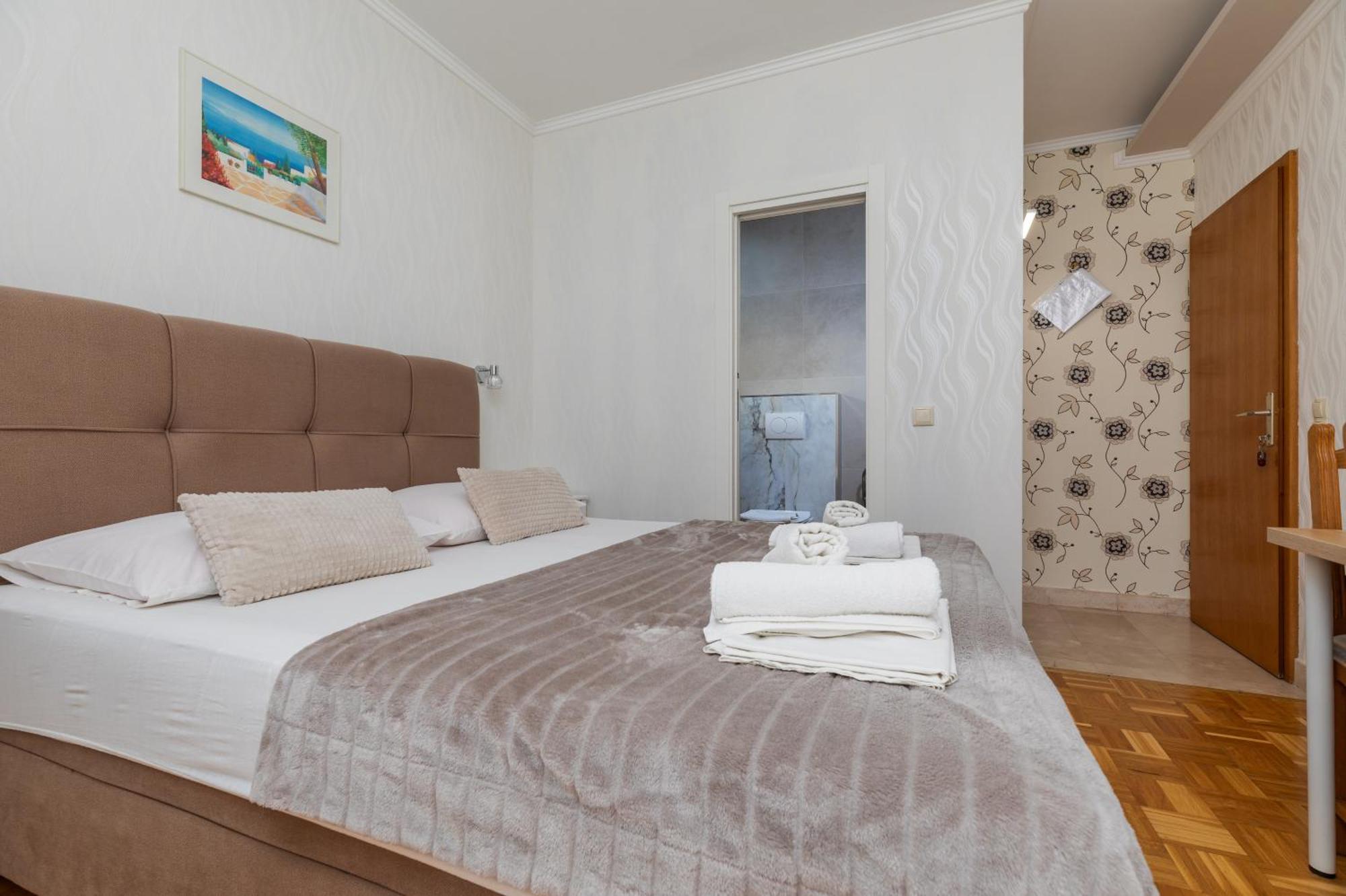 Apartments By The Sea Duce, Omis - 5973 الغرفة الصورة
